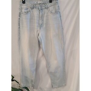 Zara Light Wash‎ High Waisted Straight Leg Jeans Womens Size 10 Pale Blue Denim